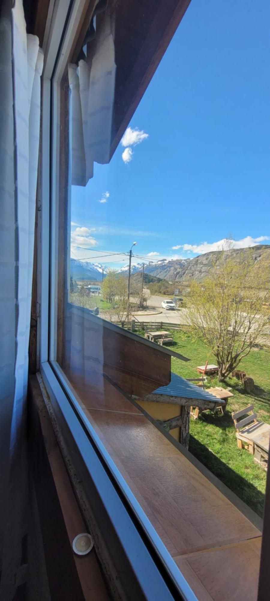Hostel Las Cuatro Estaciones El Chalten Εξωτερικό φωτογραφία